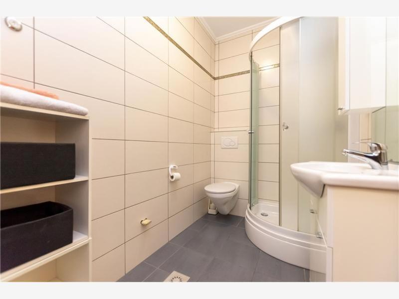 Apartmani Livajic Duće Εξωτερικό φωτογραφία